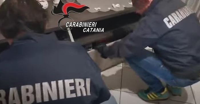 Blitz antidroga a San Leone: arrestati due catanesi per detenzione ai fini di spaccio