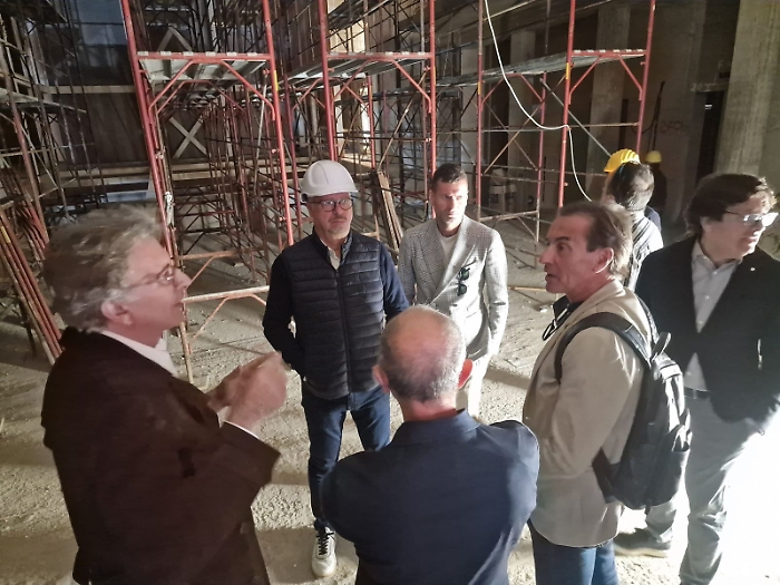 Ragusa, sopralluogo del Pd all'ex cinema Marino: "Hanno cercato di impedircelo, per quale ragione?"