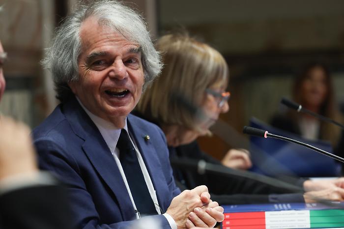 Aumento di stipendio per Brunetta al Cnel, scoppiano le polemiche: &laquo;Mentre il Paese fatica, salari d&rsquo;oro ai vertici&raquo;