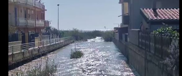 Licata sott’acqua: Mollarella sommersa, crolla parte del cimitero dei Cappuccini