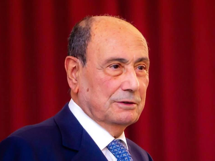 Linea dura: Cuffaro fuori dal governo ma Palazzo d&rsquo;Orl&eacute;ans resta assediato