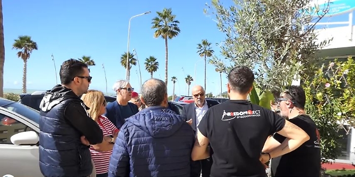 A Gela fango e Ztl bloccano l'economia al lungomare: commercianti sul piede di guerra