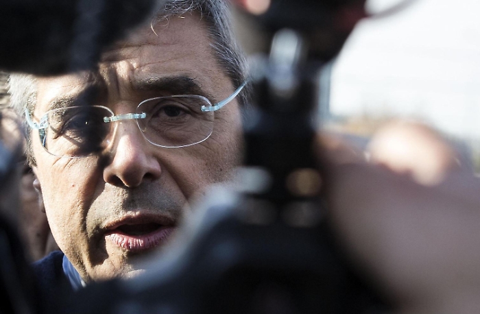 Appalti pilotati, 80mila euro in contanti sequestrati a Cuffaro. Ma lui si difende: &laquo;Banconote datate, usurate e inutilizzabili&raquo;