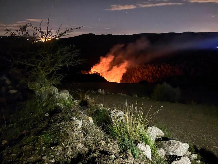 Monterosso Almo, incendio notturno a Casasia