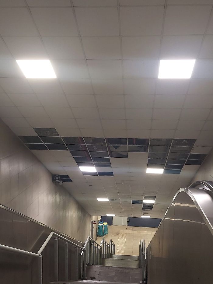 Catania: infiltrazioni d'acqua e buchi nel tetto alla stazione Nesima