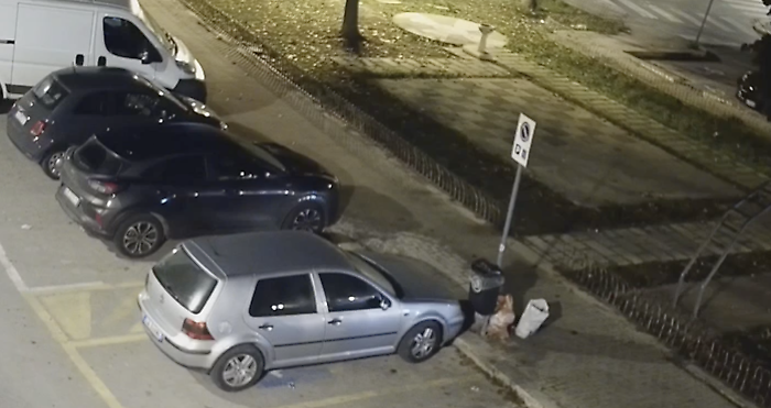 Playa Grande (Scicli), abbandona i rifiuti e gli sequestrano l'auto