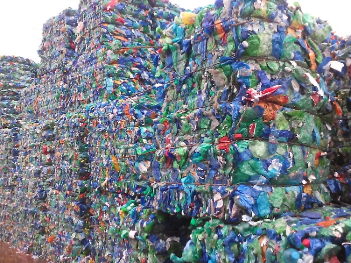 Perché la raccolta della plastica in sicilia è in crisi, l'allarme dell'Anci 