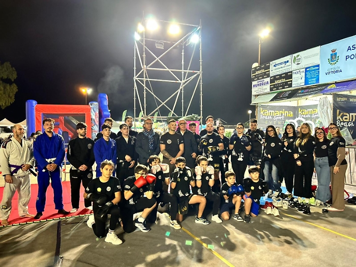 Vittoria, esibizione carica di energia per la Firullo MMA Academy