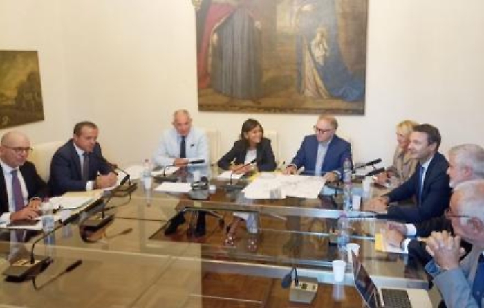 Via libera dalla Regione alla variante del raddoppio ferroviario Messina-Catania: quali vantaggi per Taormina