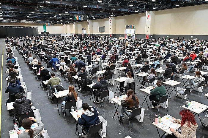 Universit&agrave;, 55mila aspiranti medici al primo esame dopo il semestre "aperto": c'&egrave; chi rischia l'annullamento