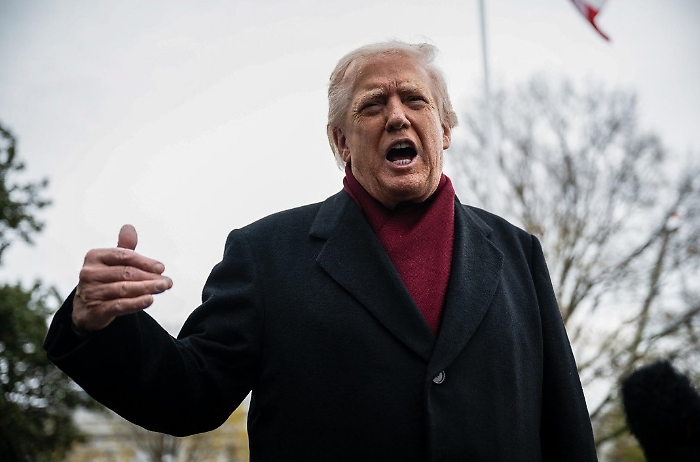 Dal &laquo;prendere o lasciare&raquo; al &laquo;Parliamone&raquo;: la mezza retromarcia di Trump sul Piano Usa e i 28 punti