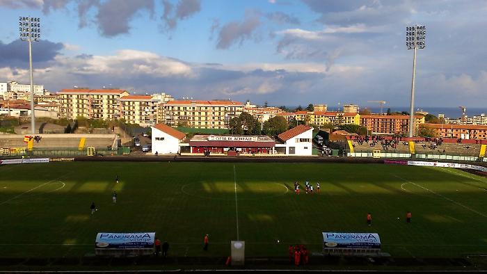Acireale: "La Sicilia" ritira l'inviato dopo i toni minacciosi del presidente al telefono