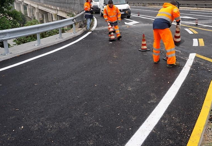Tir precipita dal viadotto Milocca sull'A19: autista ferito e carreggiata chiusa verso Palermo