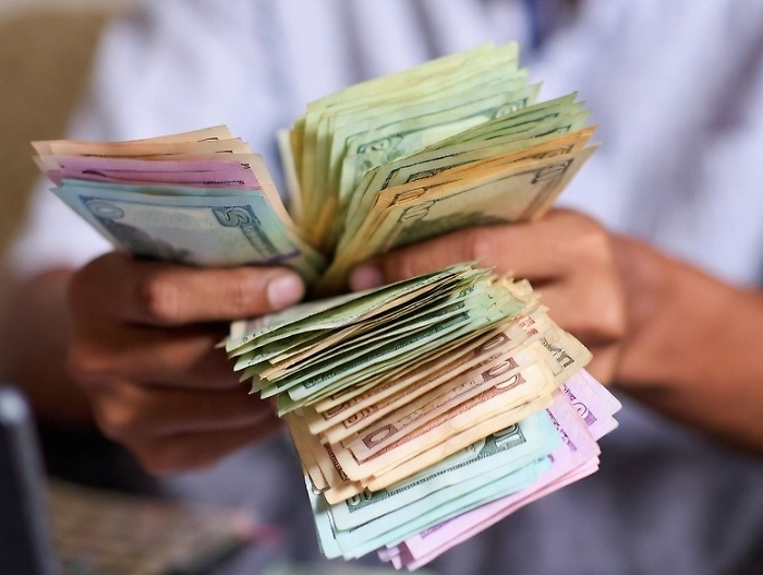 Italia sotto mazzetta: l’anno dei dossier, delle mazzette “a sportello” e dei numeri che non lasciano scampo