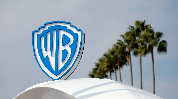 Paramount risponde a Netflix, nuova offerta per Warner Bros