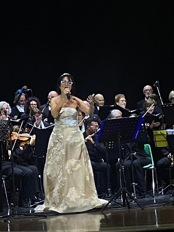 Chiaramonte, anche l'artista Blu Oltremare al concerto "Incanto All together"