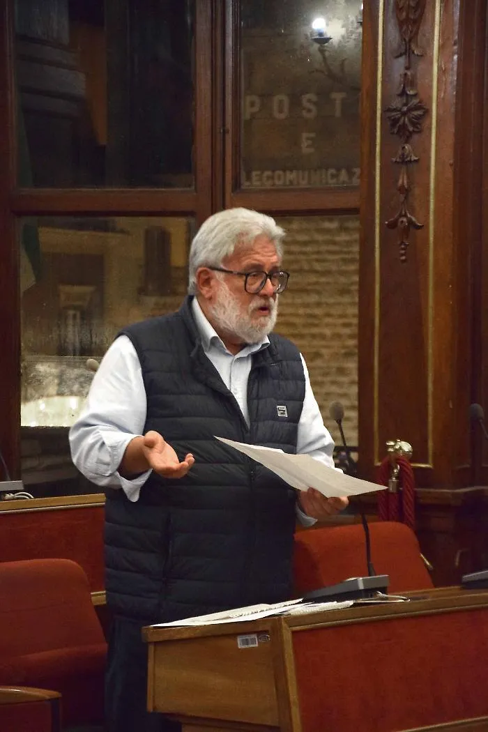 Consiglio comunale a Ragusa, scambio di accuse tra Cinque Stelle e Fratelli d'Italia