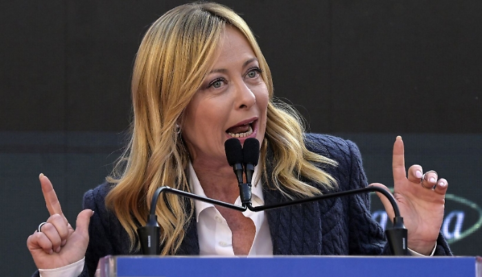 Atreju, l’ora di Giorgia: il “pantheon al contrario” e la sinistra nel mirino