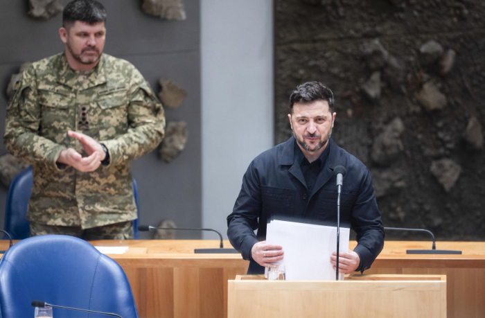 Zelensky all'Aia: &laquo;Ogni crimine di guerra russo deve avere conseguenze, sanzioni fino alla fine dell'occupazione&raquo;