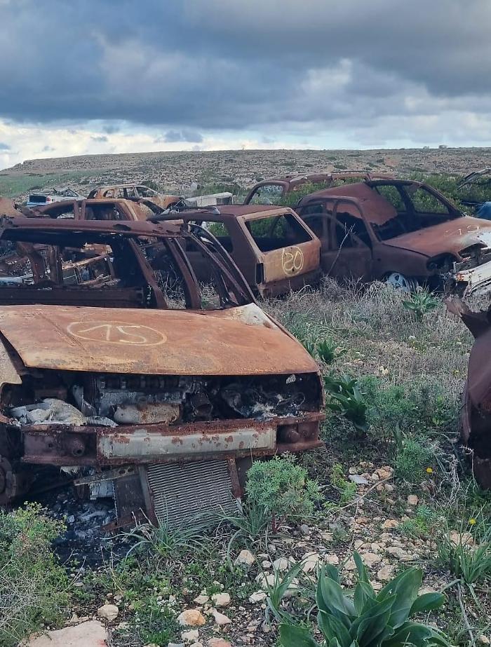 Rifiuti speciali e pericolosi, sequestrata discarica abusiva