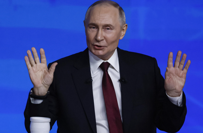 La "confessione" di Putin: "Sono innamorato". Ma di chi?