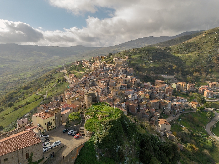 castel di lucio nebrodi