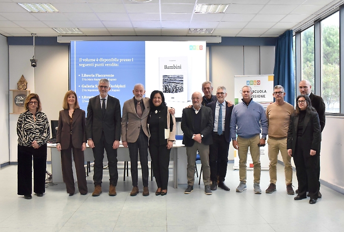 L'eredit&agrave; del maestro Giuseppe Leone racchiusa nel libro "Bambini"