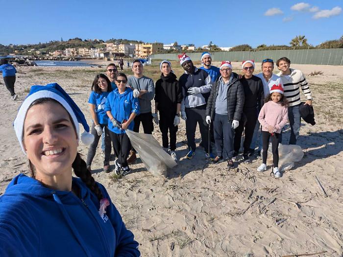 Restituire le conchiglie al mare: il Natale speciale di Marevivo a Sciacca