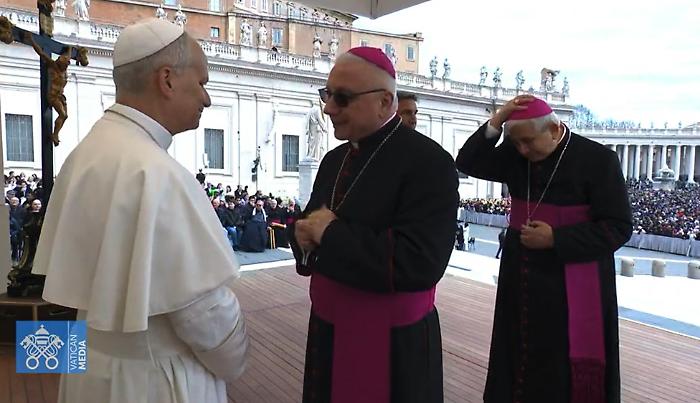 Ultima udienza generale del 2025 in piazza San Pietro: Papa Leone XIV chiude l'anno nel segno del "cammino"&nbsp;e della "meta"