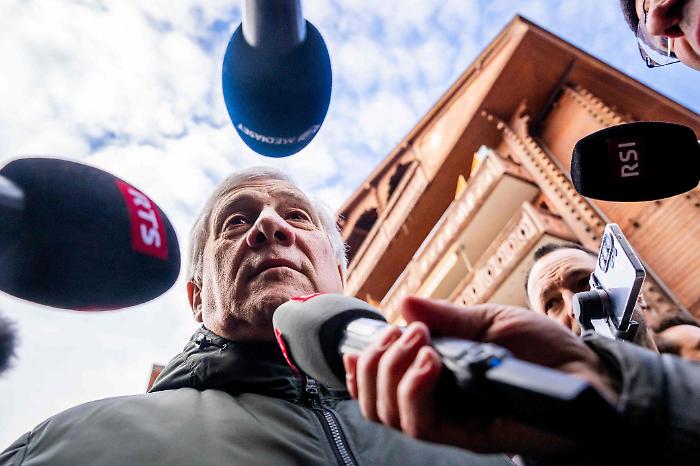 Tragedia Crans Montana, Tajani  ai familiari di vittime e dispersi: &laquo;Chiamatemi, vi dar&ograve; informazioni dirette&raquo;