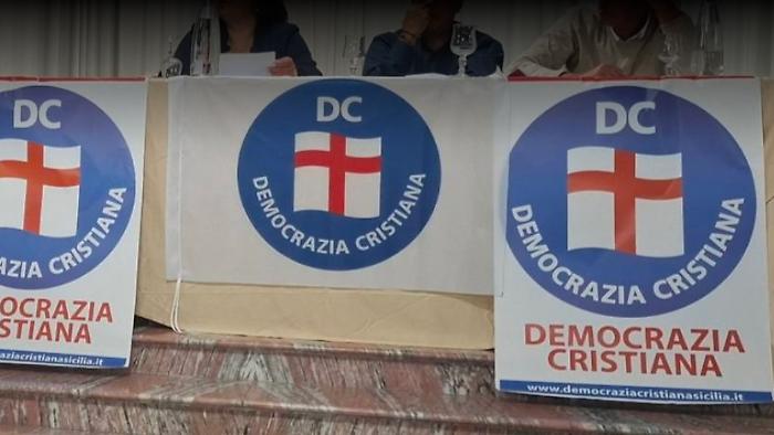 Dc: "Non basta mettere assieme sigle e smboli"