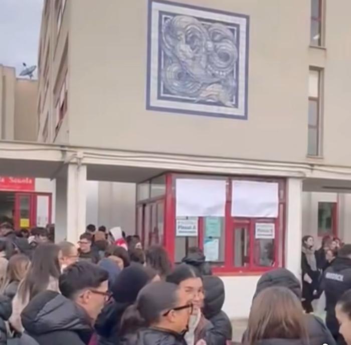Freddo in aula, esplode la protesta in provincia
