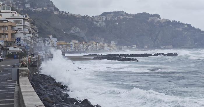Maltempo, la situazione nel messinese in tempo reale
