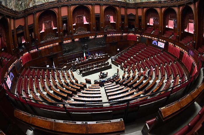 Il ritorno del &ldquo;corvo&rdquo; a Montecitorio. Dentro il caso Cerreto e le crepe di un sistema che fatica a proteggere s&eacute; stesso