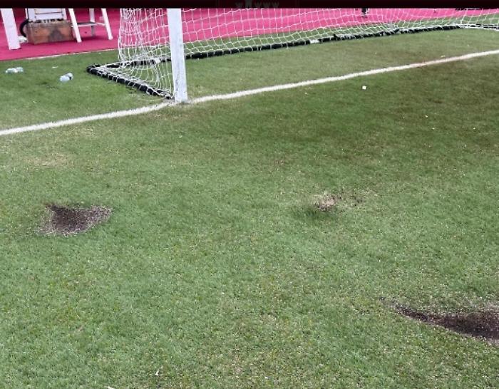 Trapani multata e curva chiusa dopo petardi e cori durante il minuto di silenzio: societ&agrave; annuncia sanzioni per i tifosi identificati