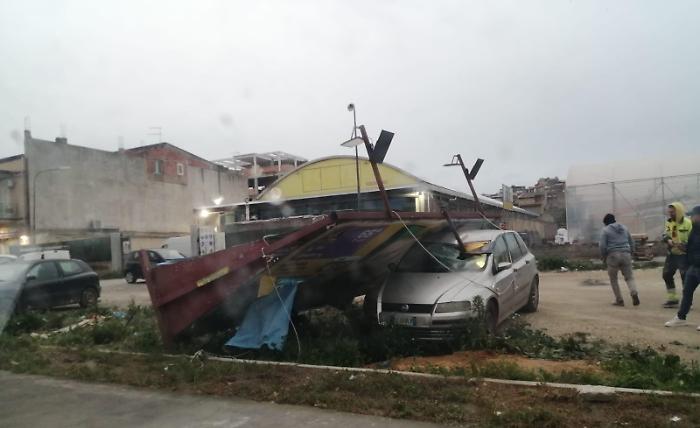 Notte di vento e pioggia: la Sicilia orientale flagellata dal maltempo