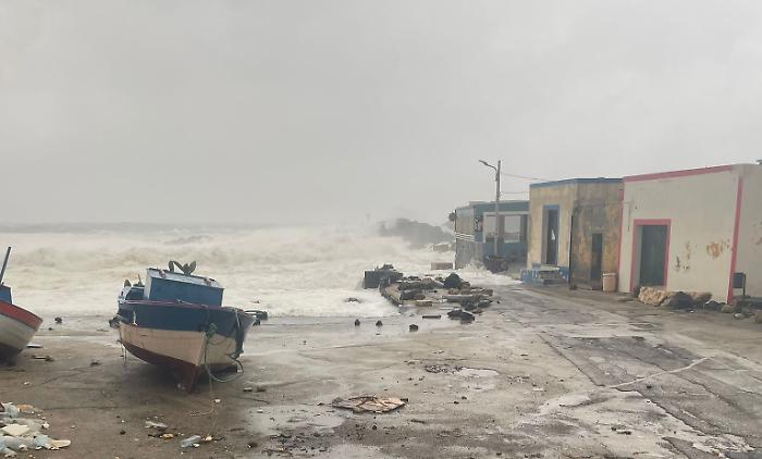 Il ciclone Harry fa ancora paura, la Protezione Civile: &laquo;La situazione in Sicilia &egrave; in peggioramento&raquo;