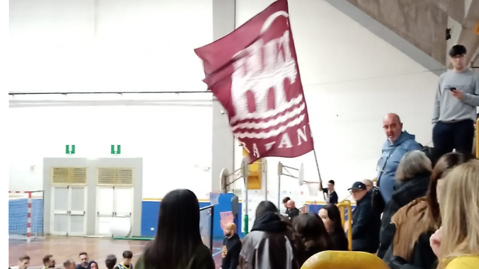 Basket: dopo l'interruzione per l'irruzione di quattro persone incappucciate sugli spalti, Cus Palermo-Virtus Trapani di Serie C maschile verr&agrave; ripetuta