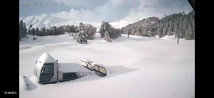 Piano Provenzana sepolta da 1,5 metri di neve