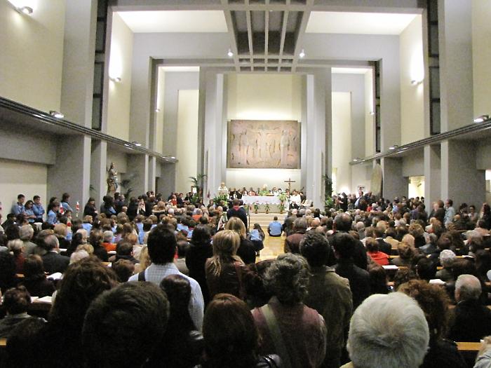 Morto  padre Alfio Carciola: era parroco della Santi Pietro e Paolo di Catania