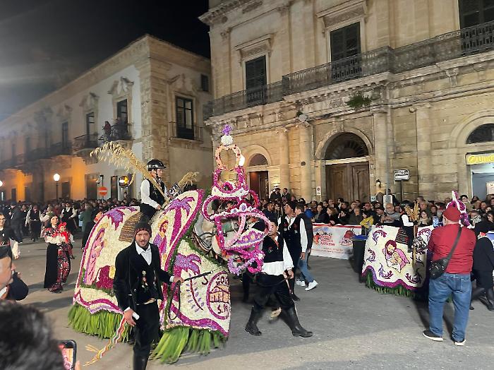 Scicli anticipa di una settimana la tradizionale cavalcata di San Giuseppe