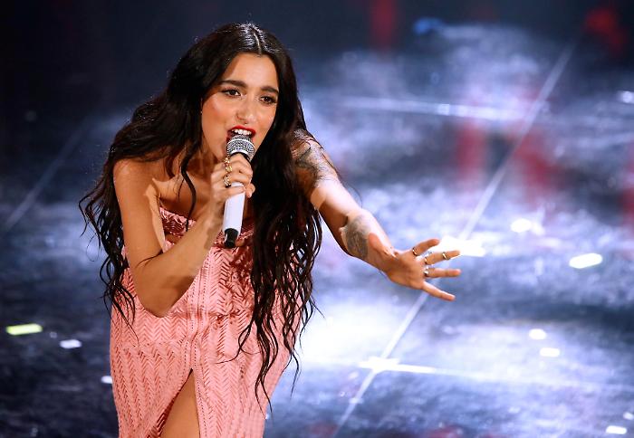 La cantautrice siciliana Levante a Sanremo con &ldquo;Sei tu&rdquo;: un nuovo racconto d&rsquo;amore