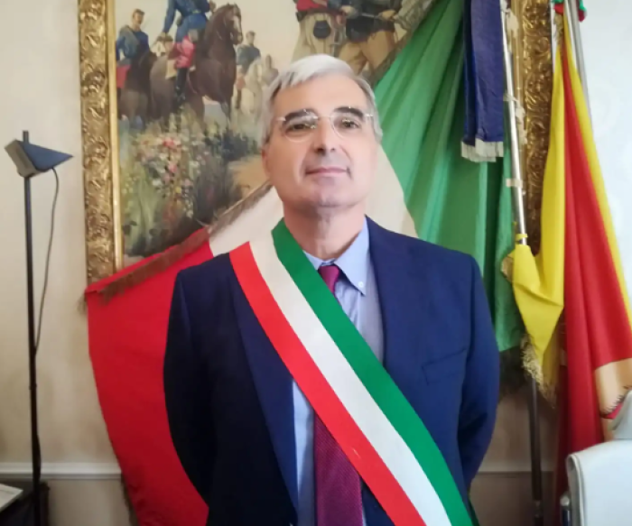 Si arena la sfiducia al sindaco Martello: manca la settima firma per portare la mozione in Consiglio