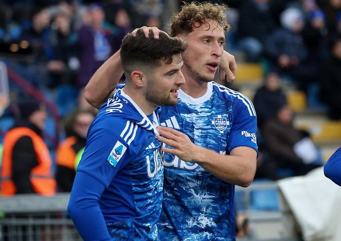 Il Como asfalta il Torino, supera la Juve e si piazza al quinto posto: 6 a 0 da urlo