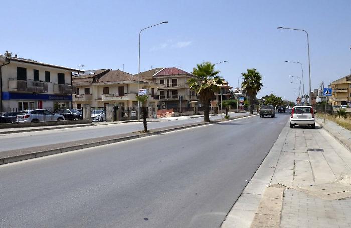 Il grave incidente in viale delle Americhe a Ragusa, restano sempre gravi le condizioni della 18enne di Monterosso Almo