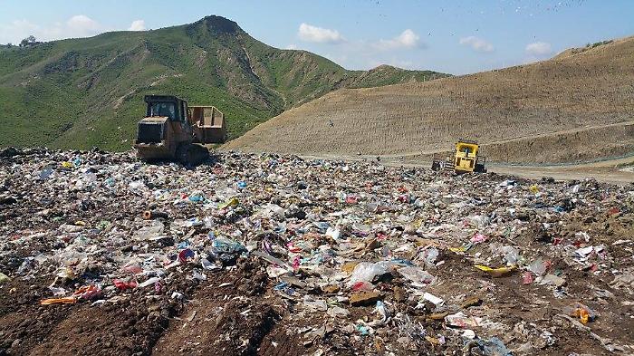 Discarica di Lentini, c'&egrave; chi dico no: &laquo;Non saremo la pattumiera della Sicilia&raquo;