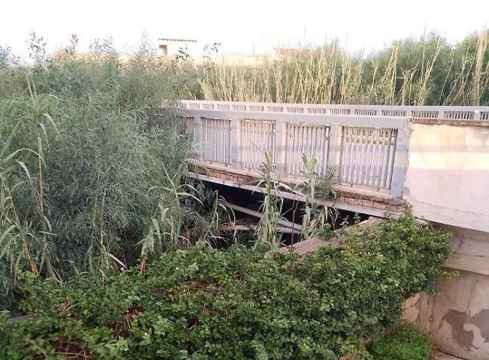 "Ponte di Punta Braccetto, vi riteniamo responsabili se accadr&agrave; una disgrazia"