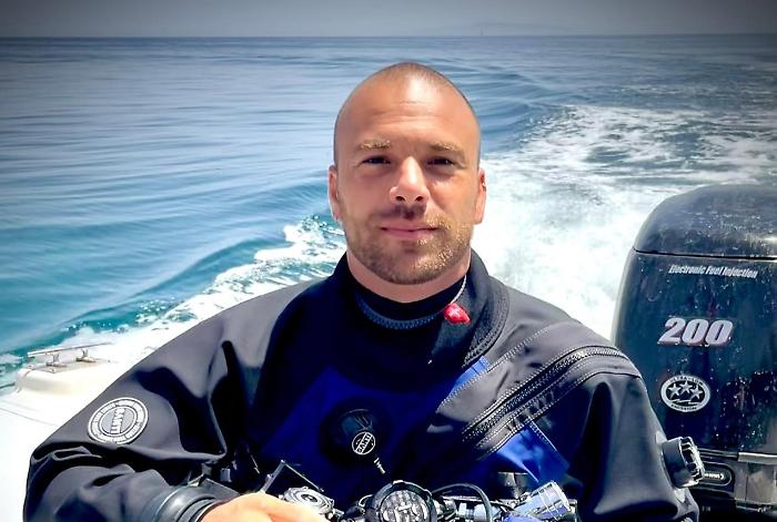 Manuel e una morte assurda: investito all'ingresso del porto di Trapani mentre tentava di proteggere la compagna