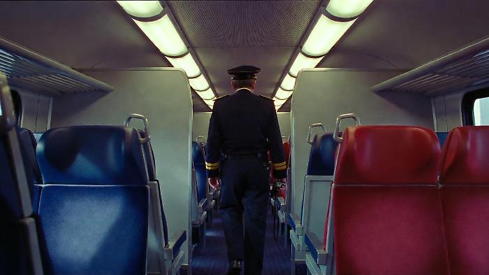 Bodycam sui treni, la stretta che cambia i viaggi: entro l&rsquo;estate dispositivi indossabili per il personale FS in tutta Italia