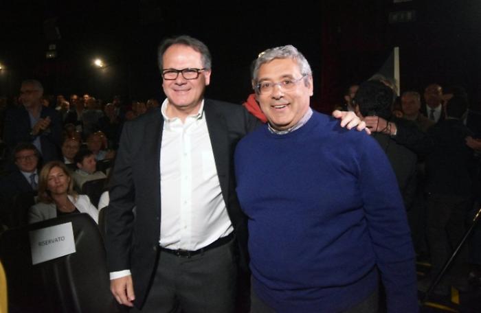 Inchiesta corruzione, sulle chat segrete Romano ci ripensa: un cavillo giuridico per "blindarle"